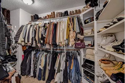 111 Goldfinch Court, Richwood, TX 77566 - Photo 20