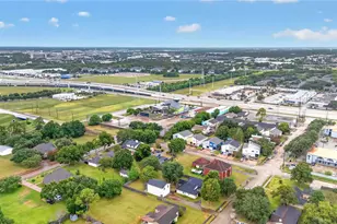 18206 Kings Row, Houston, TX 77058 - Photo 42