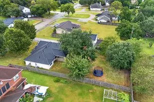 18206 Kings Row, Houston, TX 77058 - Photo 38