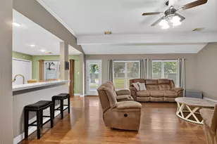 18206 Kings Row, Houston, TX 77058 - Photo 20