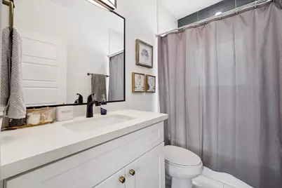 5021 Creekmont Drive, Houston, TX 77091 - Photo 14