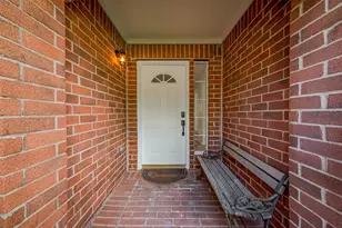 3223 Candlepine Dr, Spring, TX 77388 - Photo 4