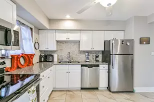 818 11th St, Galveston, TX 77550 - Photo 12