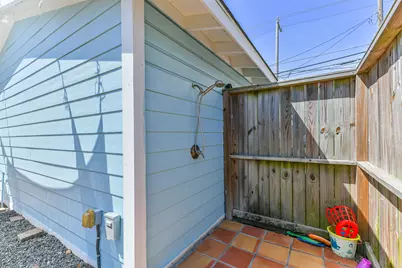 818 11th Street, Galveston, TX 77550 - Photo 24