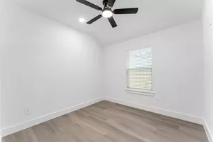 9406 Sandra St, Houston, TX 77016 - Photo 16