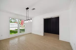 9711 Braewick Dr, Houston, TX 77096 - Photo 8