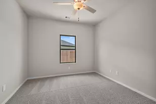 230 Bay Laurel Ct, Alvin, TX 77511 - Photo 12