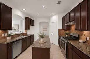5419 Peppermint Ln, Baytown, TX 77521 - Photo 16