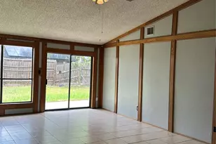 10106 Prairie Mist St, Houston, TX 77088 - Photo 8