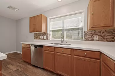 19 Evening Song Court, The Woodlands, TX 77380 - Photo 8