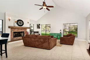 44 Lake Forest Cir, Conroe, TX 77384 - Photo 14