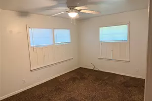 1506 Smith Street St, Waller, TX 77484 - Photo 10
