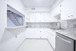 2503 McCue Rd, Houston, TX 77056 - Photo 8