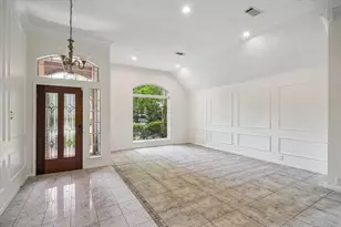 30 Skyland Pl, The Woodlands, TX 77381 - Photo 2