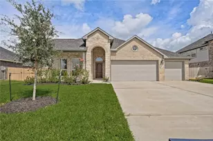 11927 Champion's Frst Dr, Mont Belvieu, TX 77535 - Photo 2