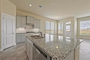 11927 Champion's Frst Dr, Mont Belvieu, TX 77535 - Photo 10