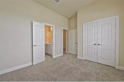 11927 Champions Forest Drive, Mont Belvieu, TX 77535 - Photo 16