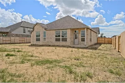 11927 Champions Forest Drive, Mont Belvieu, TX 77535 - Photo 22