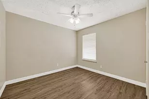 12322 Meadow Ridge Dr, Stafford, TX 77477 - Photo 26
