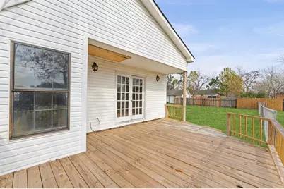 222 E Southland Avenue, Alvin, TX 77511 - Photo 24