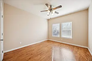 313 Regal Ct, Bellville, TX 77418 - Photo 10