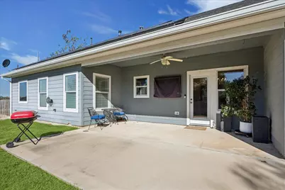 313 Regal Court, Bellville, TX 77418 - Photo 14