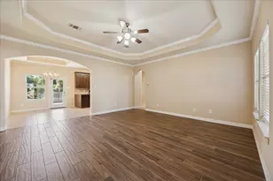 313 Regal Ct, Bellville, TX 77418 - Photo 2
