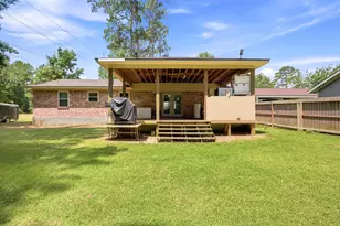 1835 S 3rd St, Conroe, TX 77301 - Photo 26