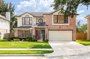 2033 Wildwood Ridge Dr, Missouri City, TX 77489 - Photo 1