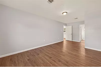 6058 Glenhurst Drive, Houston, TX 77033 - Photo 18