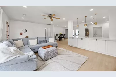 945 Dorothy Street, Houston, TX 77008 - Photo 6