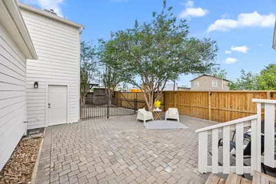 945 Dorothy Street, Houston, TX 77008 - Photo 4