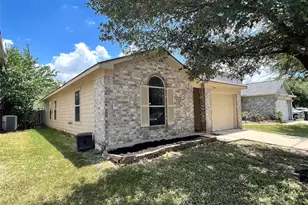 2839 Oakland Brook St, Houston, TX 77038 - Photo 2