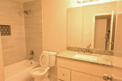 12654 Ashford Meadow Dr Drive, Houston, TX 77082 - Photo 10