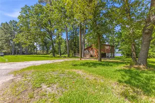 155 Meadow Lake Dr, Trinity, TX 75862 - Photo 2