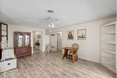 11518 Mullins Drive, Houston, TX 77035 - Photo 18