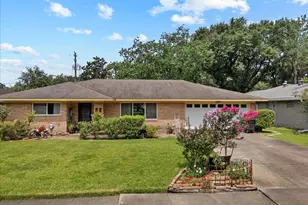 11518 Mullins Dr, Houston, TX 77035 - Photo 4