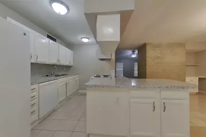 6734 Pickett Drive, Richmond, TX 77469 - Photo 6