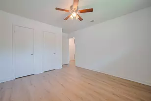 12206 Ashcroft Dr, Houston, TX 77035 - Photo 24