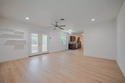 12206 Ashcroft Drive, Houston, TX 77035 - Photo 8