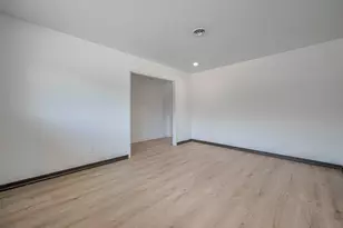 12206 Ashcroft Dr, Houston, TX 77035 - Photo 6