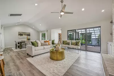 921 Falling Leaf Drive, Friendswood, TX 77546 - Photo 12