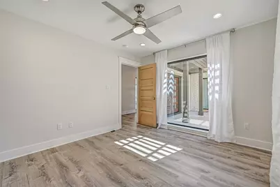 921 Falling Leaf Drive, Friendswood, TX 77546 - Photo 28