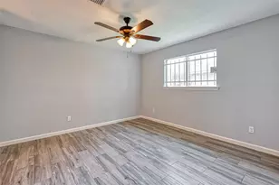 8623 Valley Forest Dr, Houston, TX 77078 - Photo 24