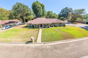 503 Magnolia Dr, Jefferson, TX 75657 - Photo 36