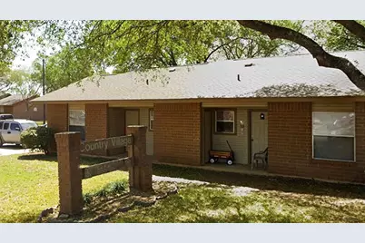 606 E Kennedy Ave, Sabinal, TX 78881 - Photo 1