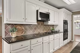 814 E X St, Deer Park, TX 77536 - Photo 12