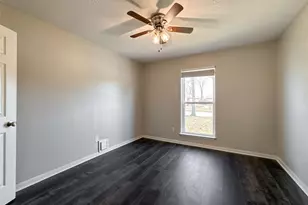 9922 Glenkirk Dr, Houston, TX 77089 - Photo 16