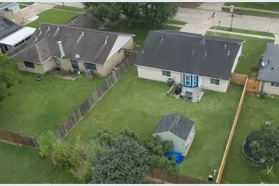 10 Wagon Lane Loop, Angleton, TX 77515 - Photo 18