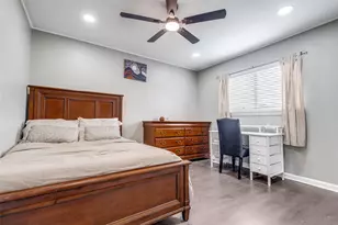 605 S Remington Dr, Angleton, TX 77515 - Photo 18